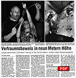 Vertrauensbeweis in neun Metern Höhe